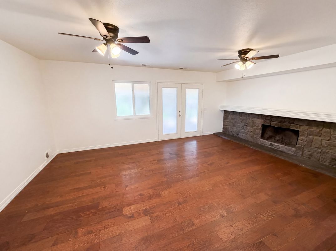 Photo 12 of 40 of 10330 E Weaver Pl, Englewood, CO