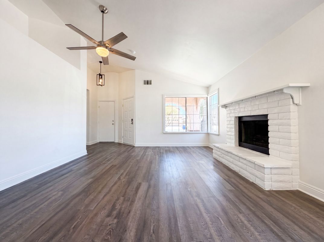 Photo 6 of 18 of 6212 Warm River Rd, Las Vegas, NV