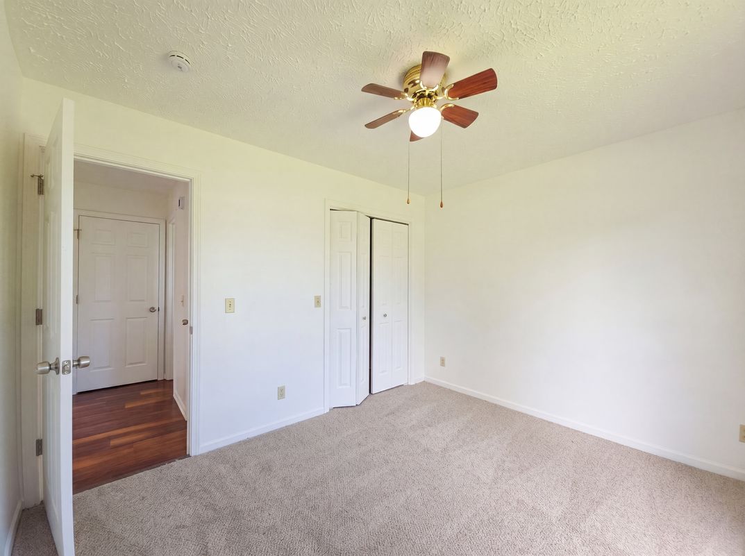 Photo 10 of 21 of 215 W Gano Chance Dr, Centralia, MO