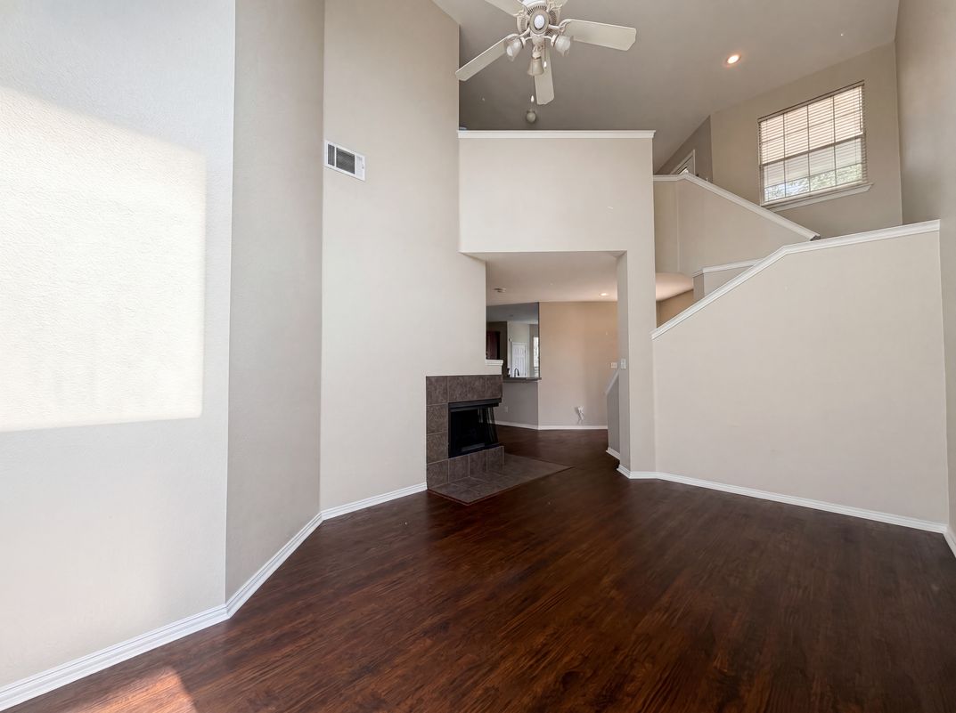 Photo 3 of 30 of 1414 Kingston Pl, Providence Village, TX