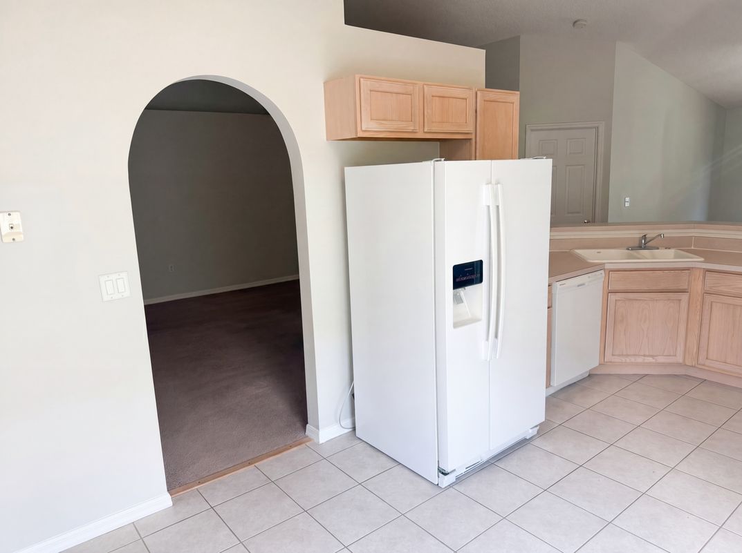 Photo 13 of 28 of 262 SW Panther Trce, Port Saint Lucie, FL