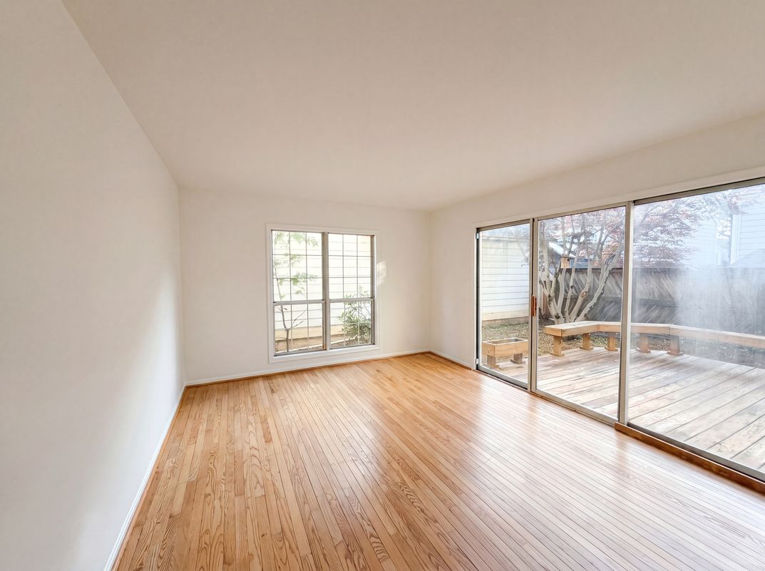 Photo 8 of 27 of 8509 Ivoryton Way, Montgomery Village, MD