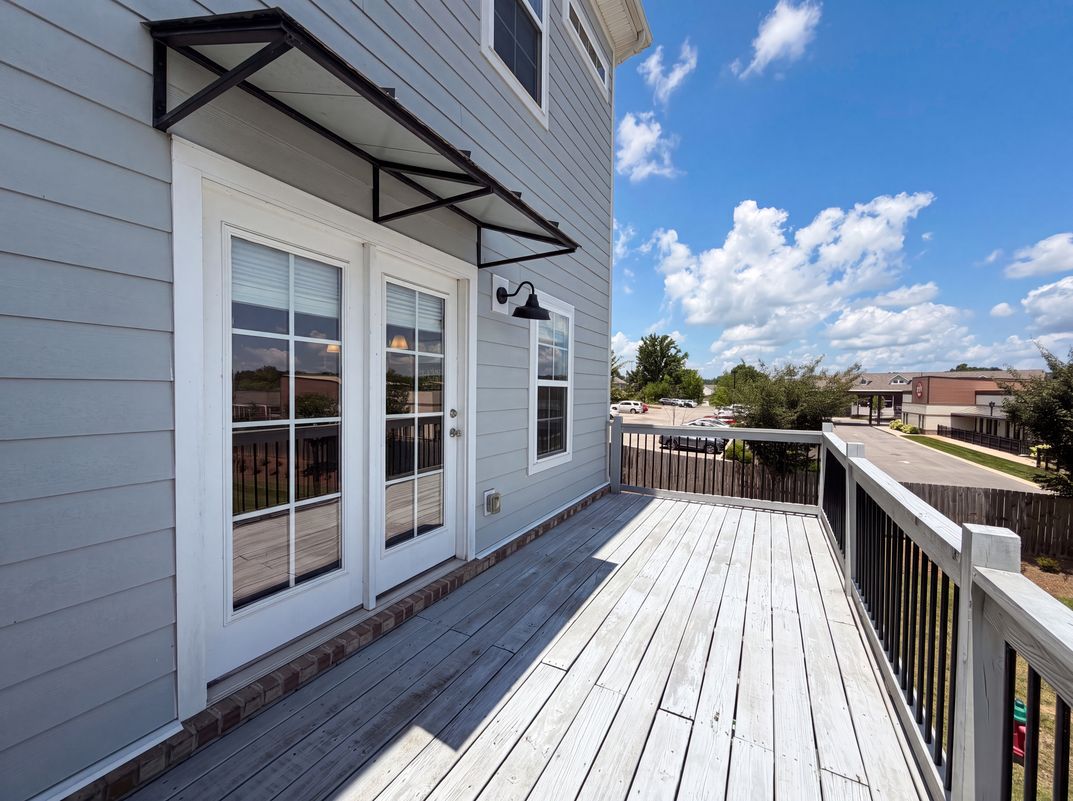 Photo 5 of 31 of 200 Kinsale Dr, Spring Hill, TN