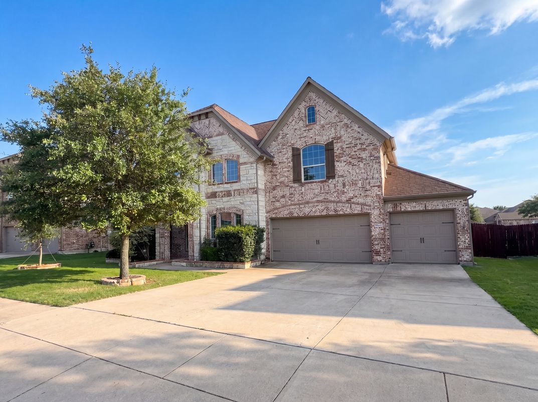Property photo 1 of 3105 Bridgewater Dr