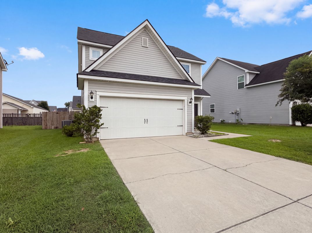 Photo 16 of 21 of 457 Stoney Field Dr, Moncks Corner, SC