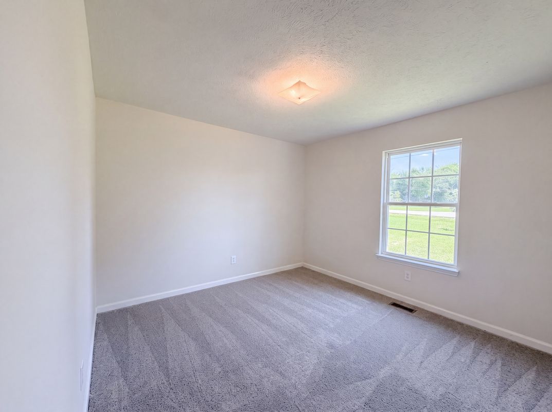 Photo 15 of 28 of 125 Ivanhoe Ct, Murfreesboro, TN
