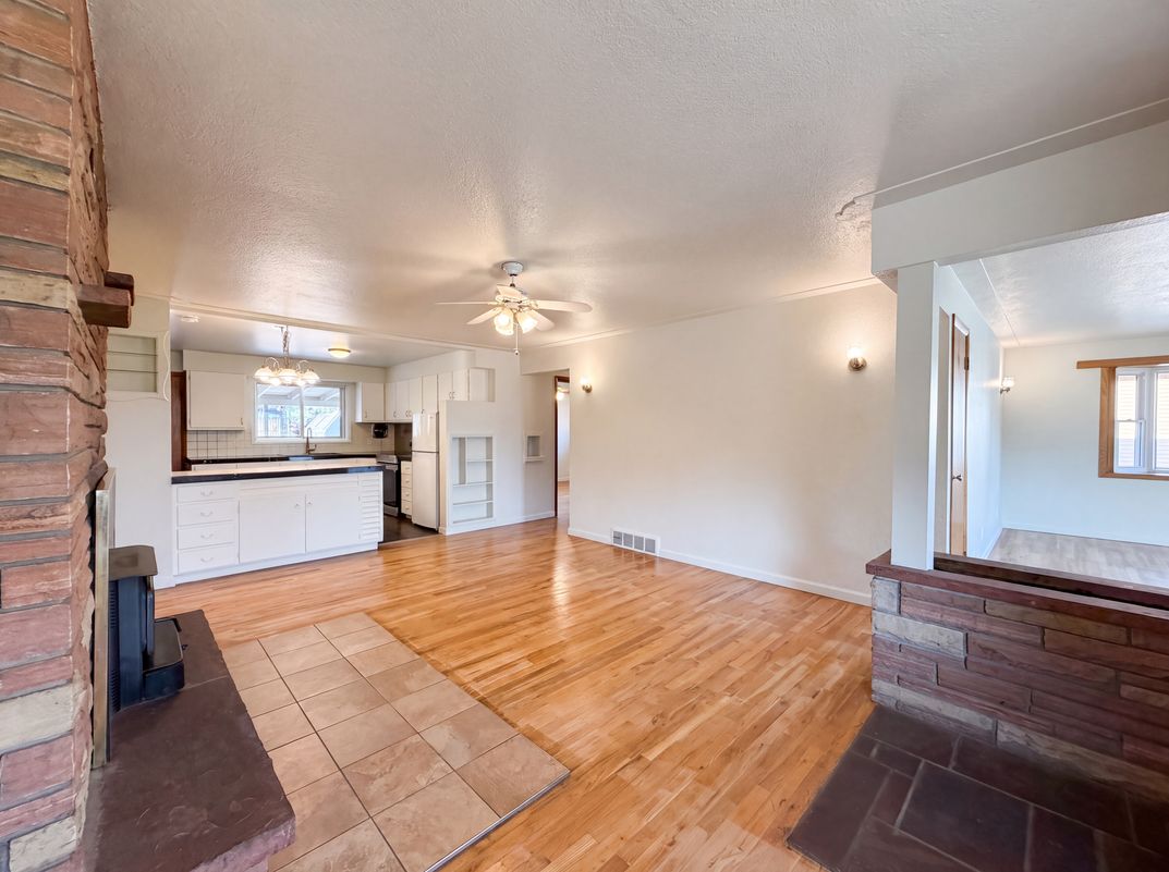 Photo 18 of 43 of 1535 W 15th St, Loveland, CO