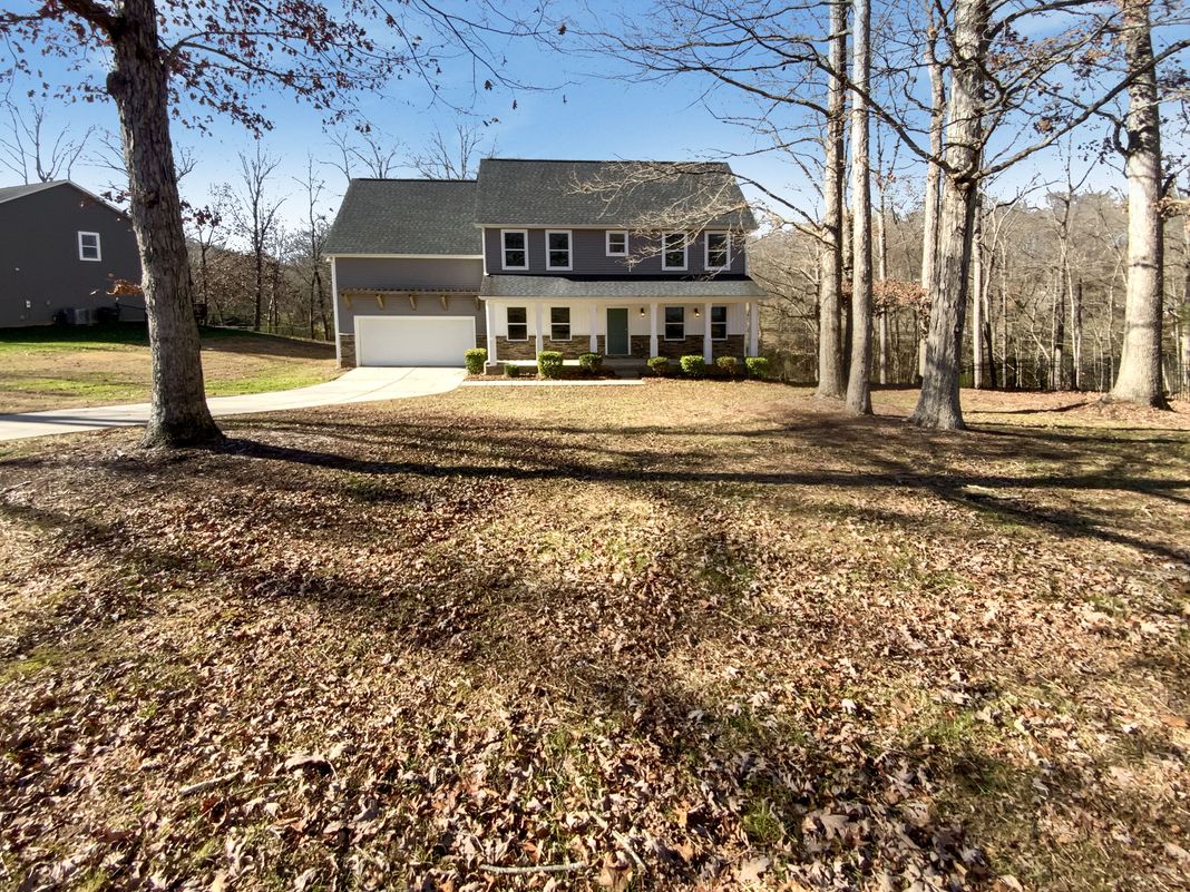 Photo 7 of 19 of 2811 Iveywood Dr, Monroe, NC