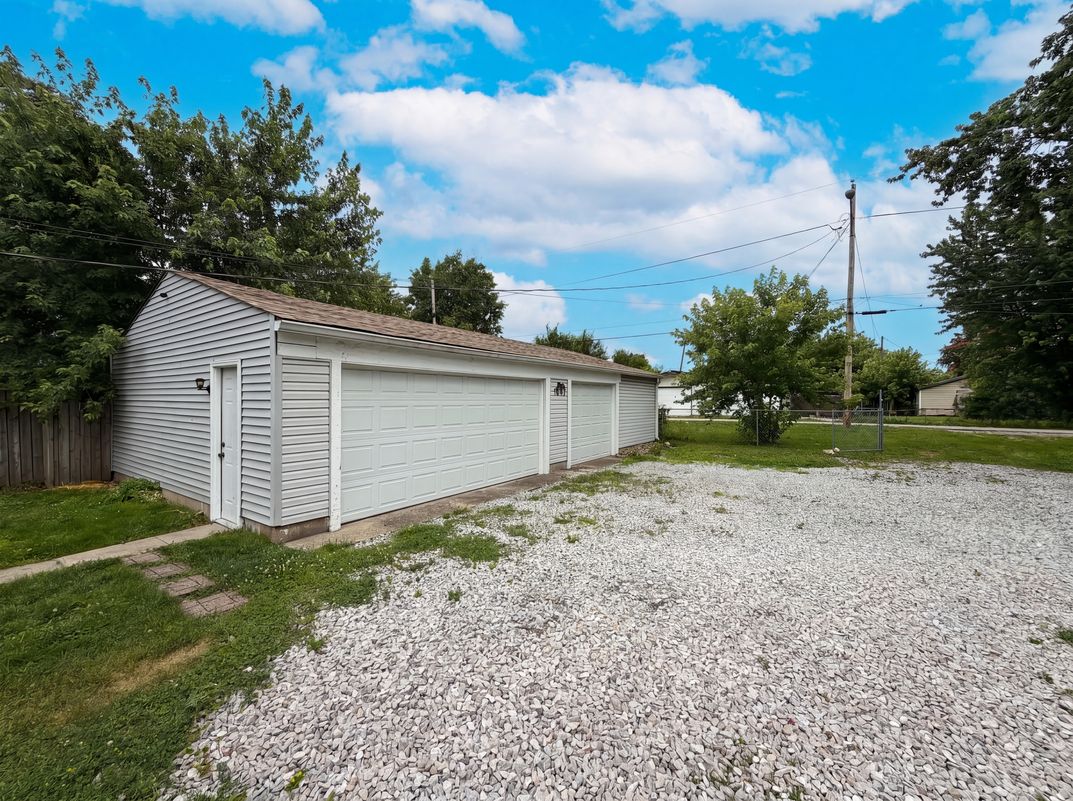 Photo 23 of 25 of 1510 E Raymond St, Indianapolis, IN