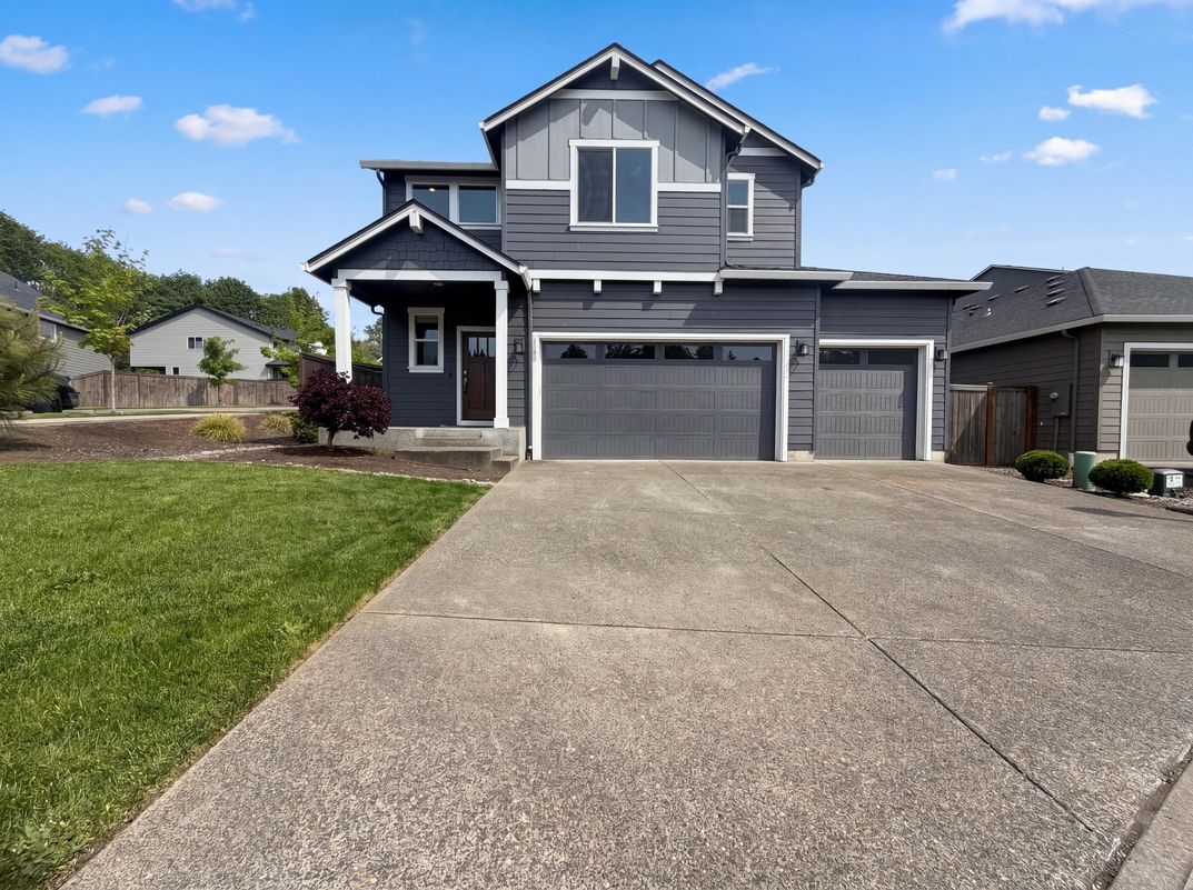 Property photo 1 of 2602 S 11th Ct