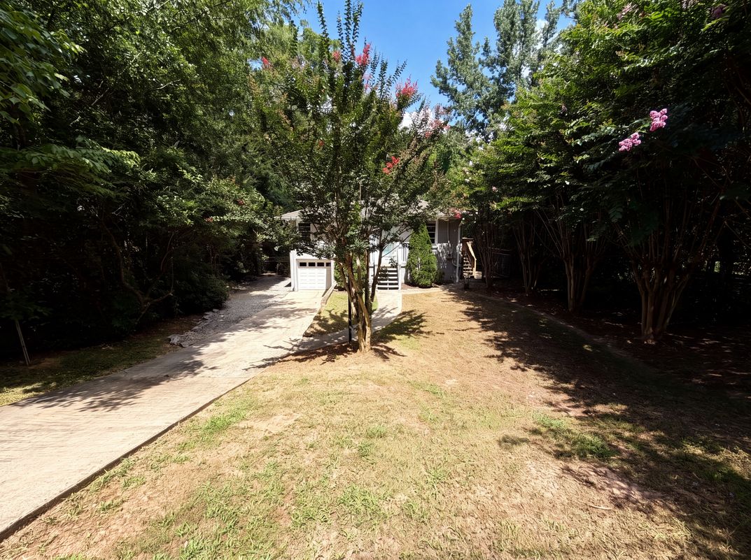 Photo 22 of 26 of 2336 Nesbitt Dr NE, Brookhaven, GA