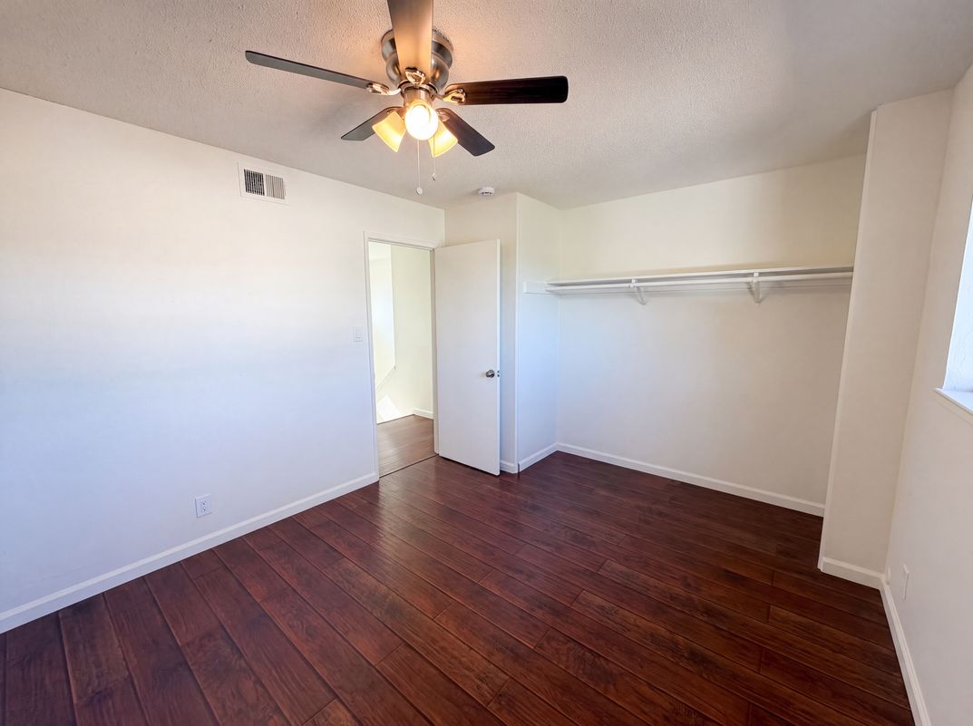 Photo 18 of 39 of 4948 Dewey Dr, Fair Oaks, CA