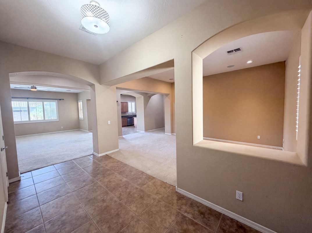 Photo 6 of 33 of 3080 E Powell Way, Gilbert, AZ