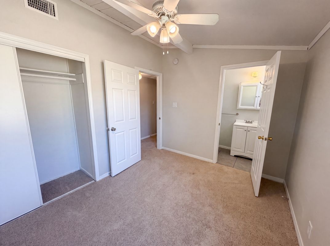 Photo 14 of 21 of 415 E Indian School Ln, Banning, CA