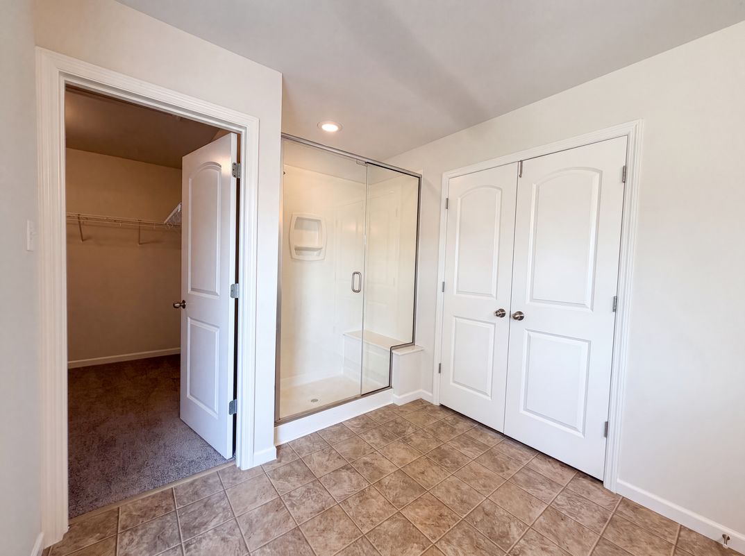 Photo 15 of 28 of 5945 Hawkins Ridge Ct, Saint Louis, MO