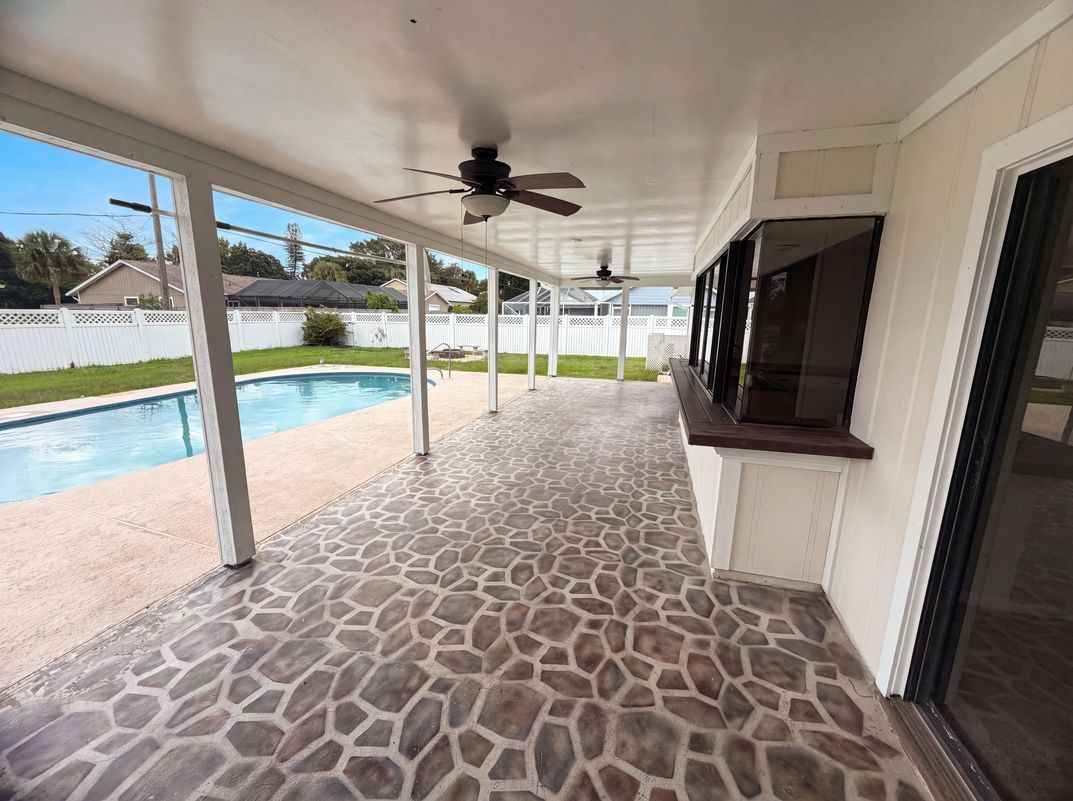 Photo 35 of 38 of 2305 SW Fern Cir, Port Saint Lucie, FL