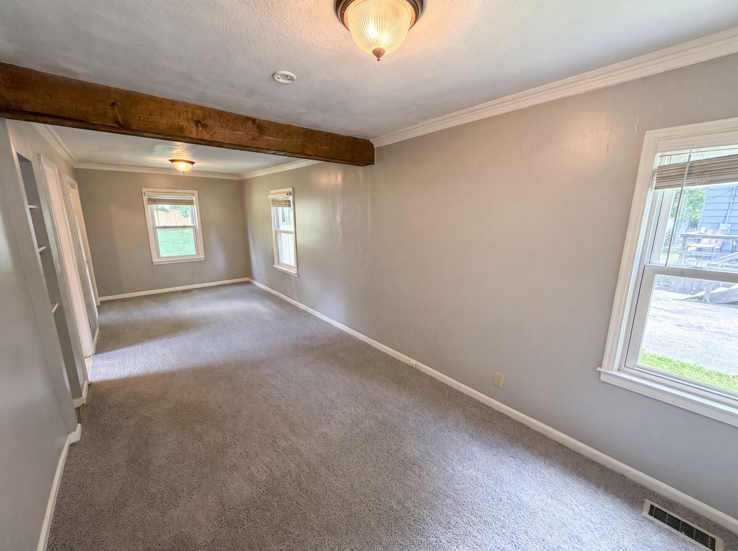 Photo 6 of 19 of 2308 E 69th St, Indianapolis, IN