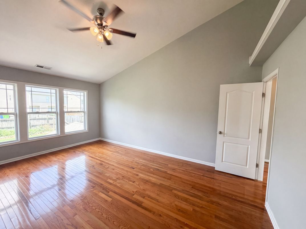 Photo 8 of 16 of 4034 Patriot Ridge Ct, Raleigh, NC