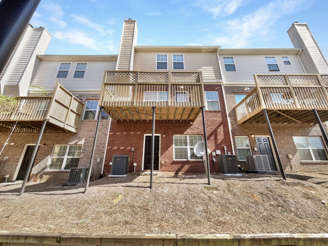 Photo 47 of 52 of 1622 Halliard Dr, Lawrenceville, GA