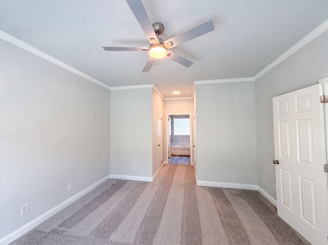 Photo 4 of 23 of 212 Timberlane Dr, Belmont, NC