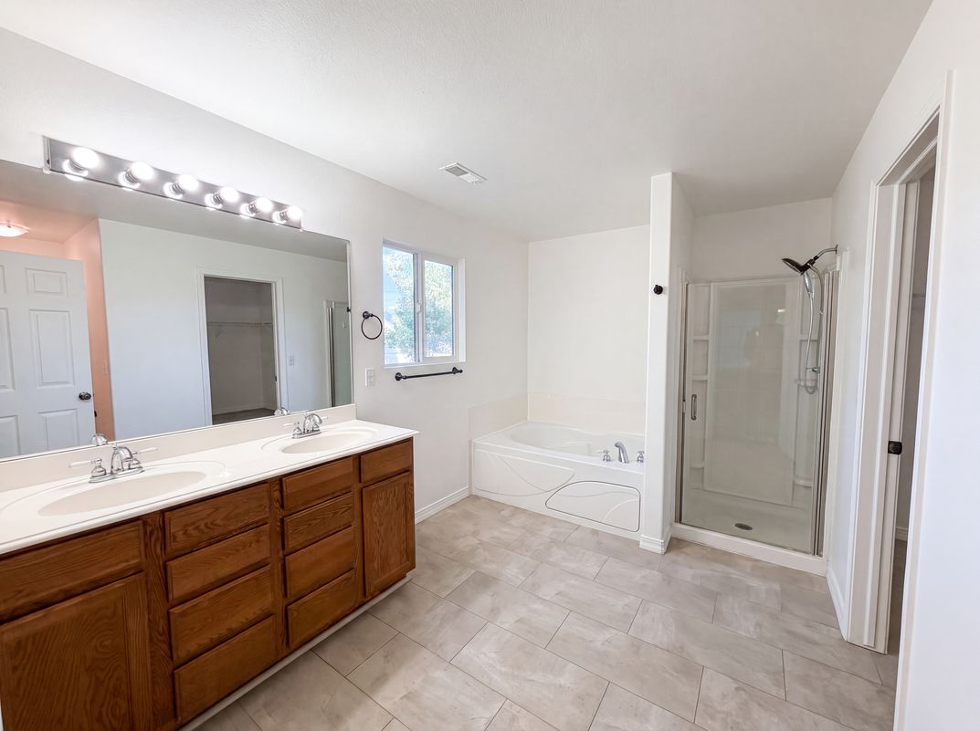 Photo 15 of 26 of 866 S 1580 W, Lehi, UT