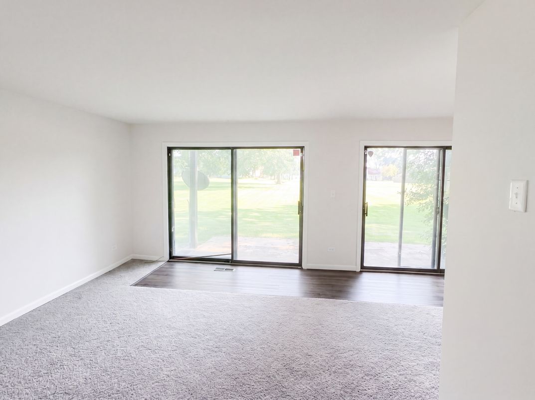 Photo 3 of 42 of 4133 193rd St, Country Club Hills, IL