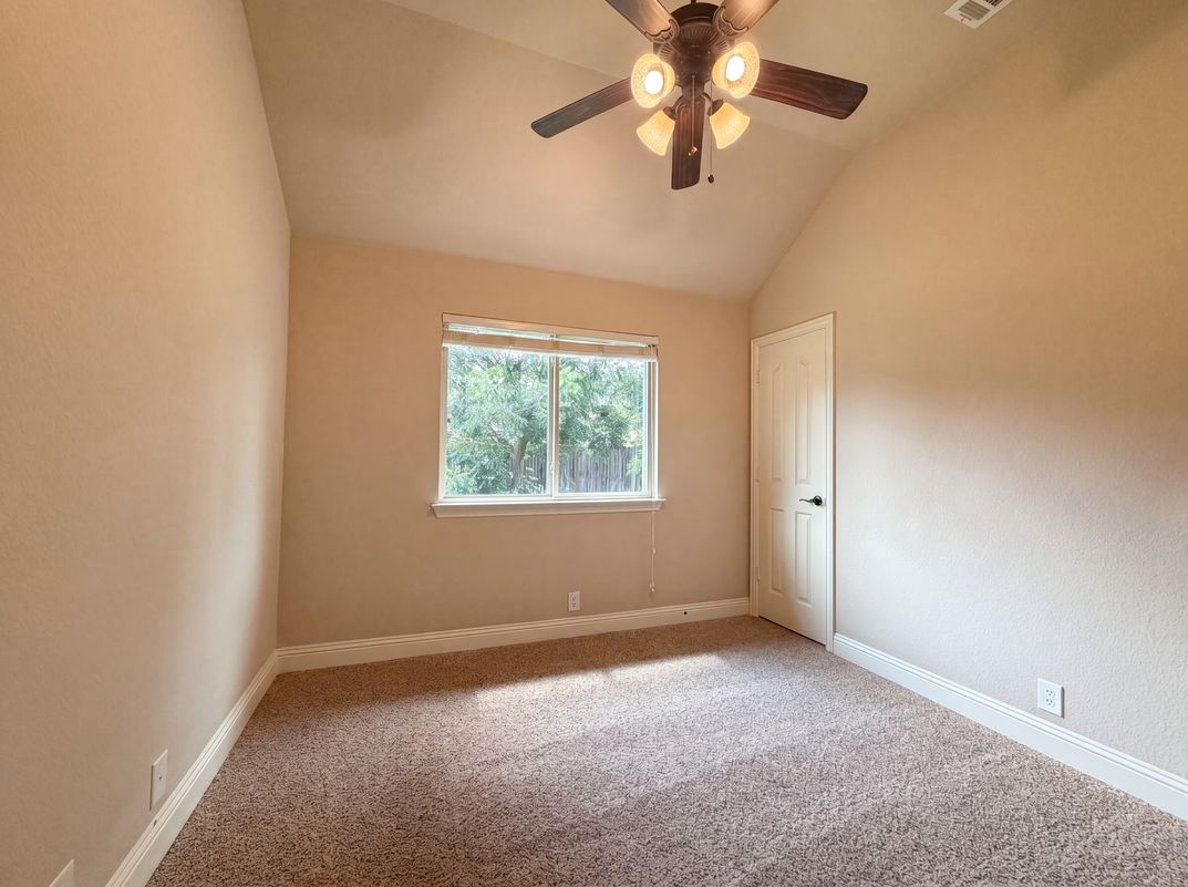 Photo 11 of 20 of 4309 Gleneagles Dr, Mansfield, TX