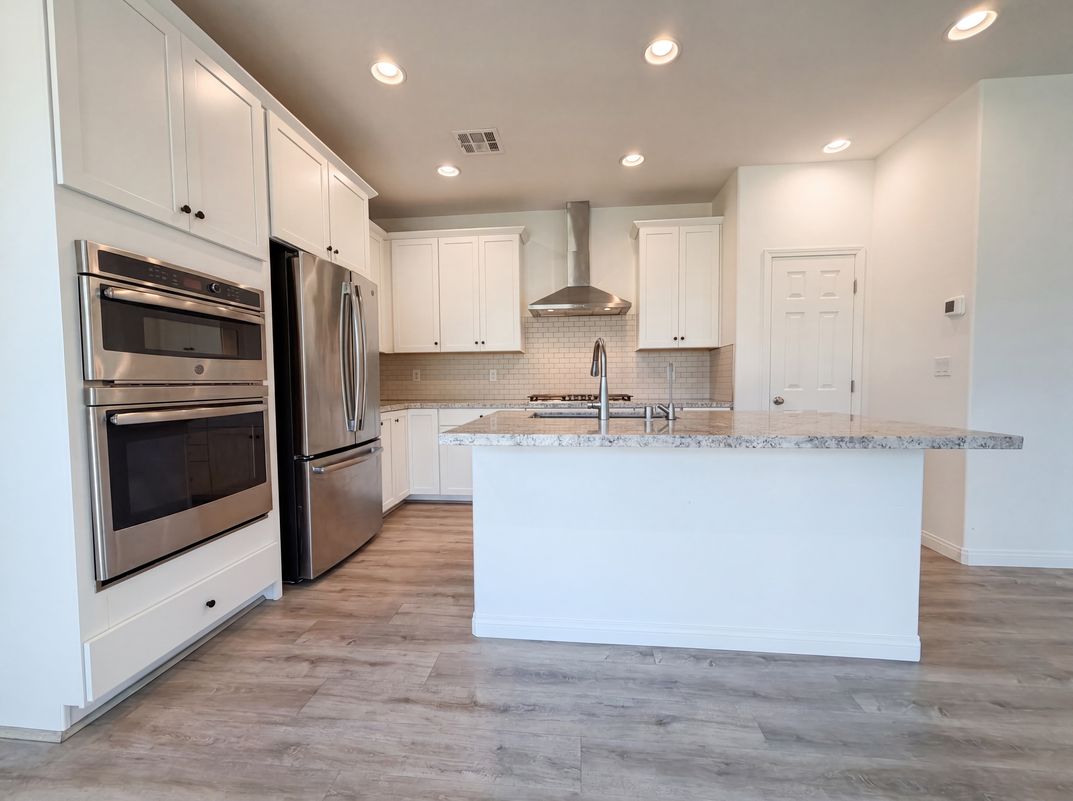 Photo 2 of 22 of 6238 Ashley Hills Ave, Las Vegas, NV