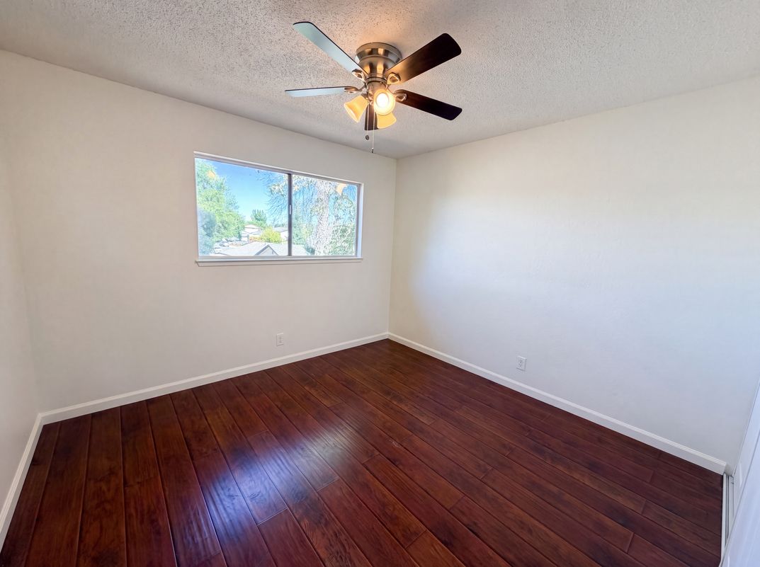 Photo 15 of 39 of 4948 Dewey Dr, Fair Oaks, CA