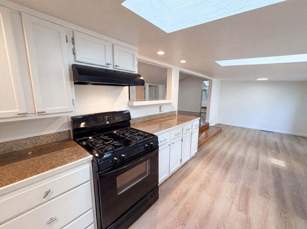 Photo 19 of 30 of 155 Estates Dr, Ben Lomond, CA