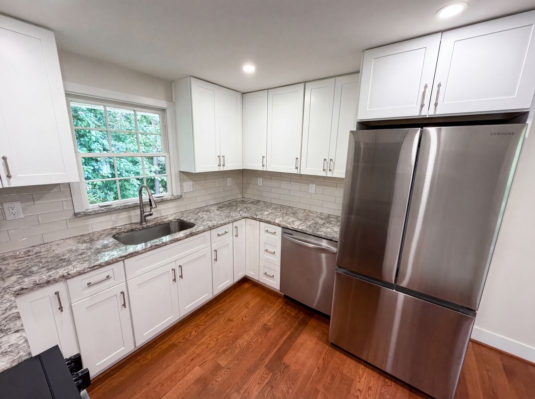 Photo 10 of 23 of 2320 Capehart Cir NE, Atlanta, GA