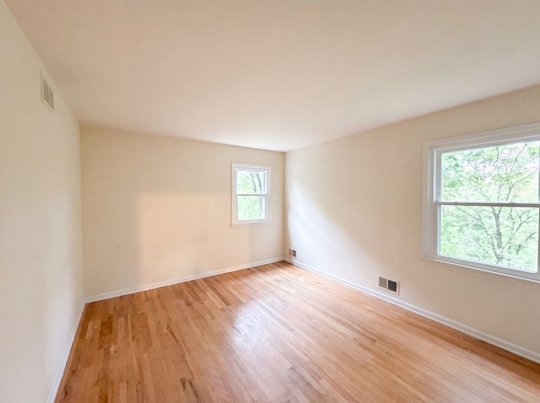 Photo 4 of 35 of 101 Wexford Way, Basking Ridge, NJ