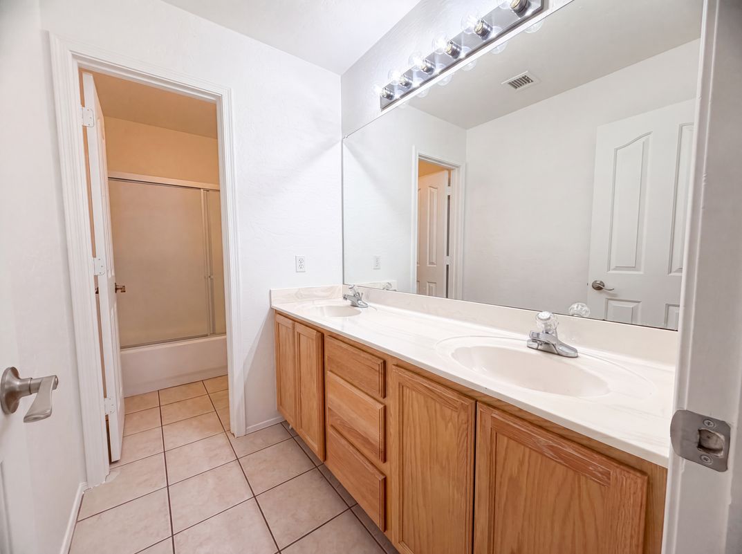 Photo 16 of 21 of 11422 E Dartmouth St, Mesa, AZ