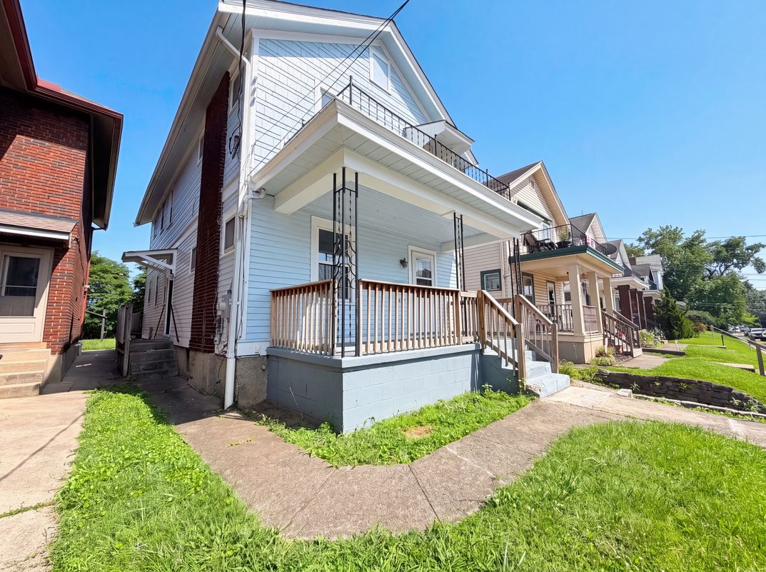Photo 20 of 23 of 4804 Greenlee Ave, Cincinnati, OH