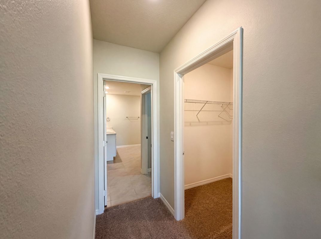 Photo 16 of 21 of 1818 Irby Ct, Tavares, FL