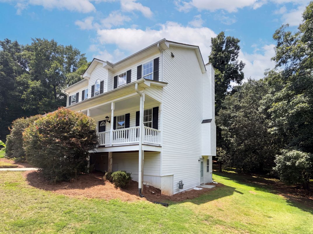 Photo 24 of 29 of 2684 High Point Ct, Loganville, GA