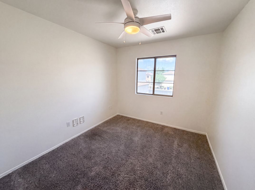Photo 14 of 24 of 1376 S Boulder St, Gilbert, AZ