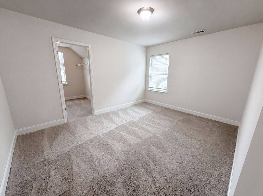 Photo 11 of 19 of 2627 Glenbrook Ln, Conyers, GA