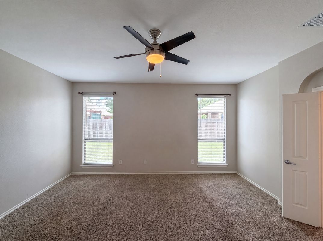Photo 4 of 20 of 1205 Kachina Ln, Haslet, TX