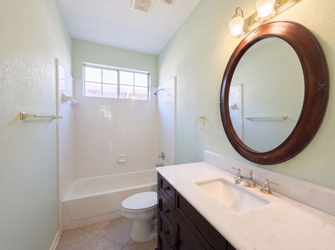 Photo 13 of 22 of 3606 Fairlands Dr, Richardson, TX