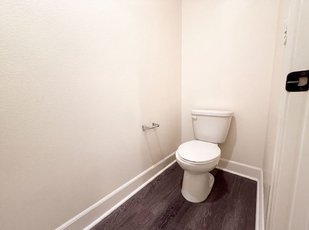 Photo 18 of 28 of 3120 E Yountville Dr, Ontario, CA