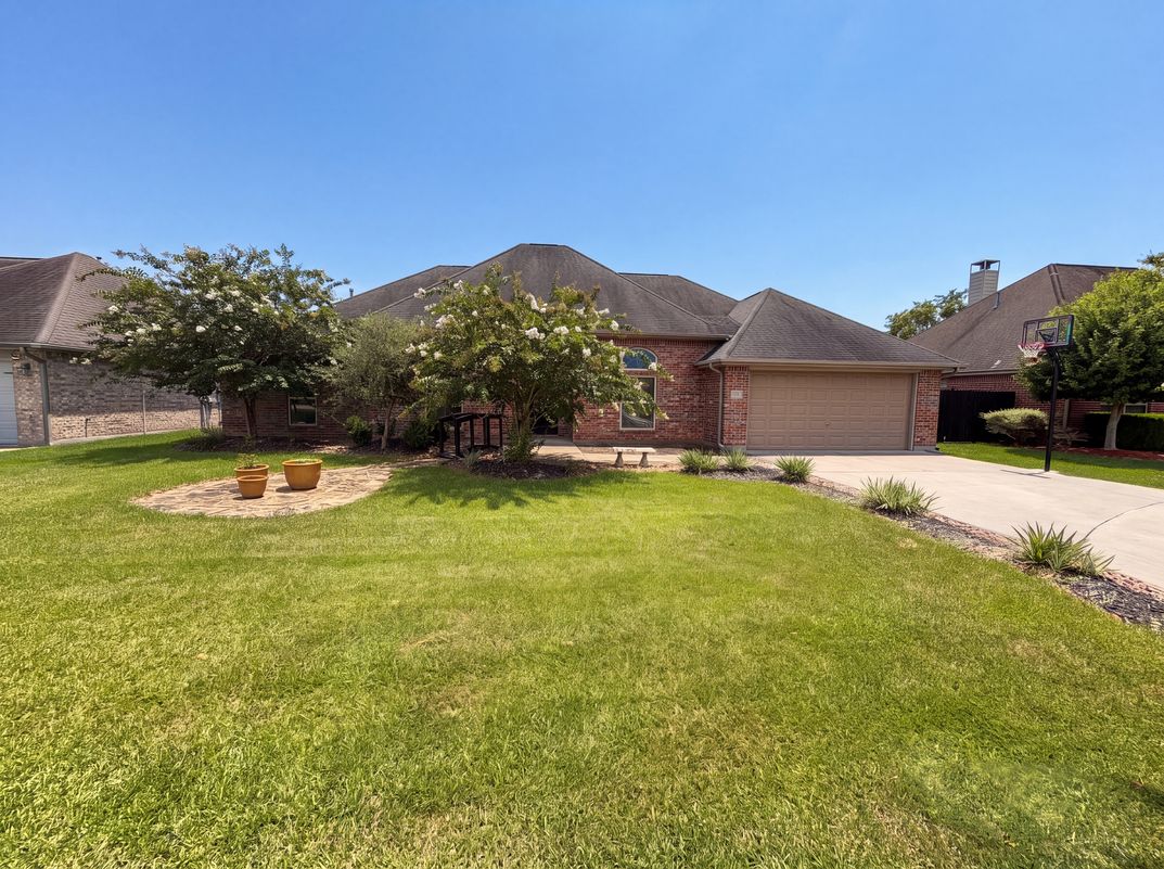 Photo 21 of 24 of 7945 Laurelwood St, Beaumont, TX