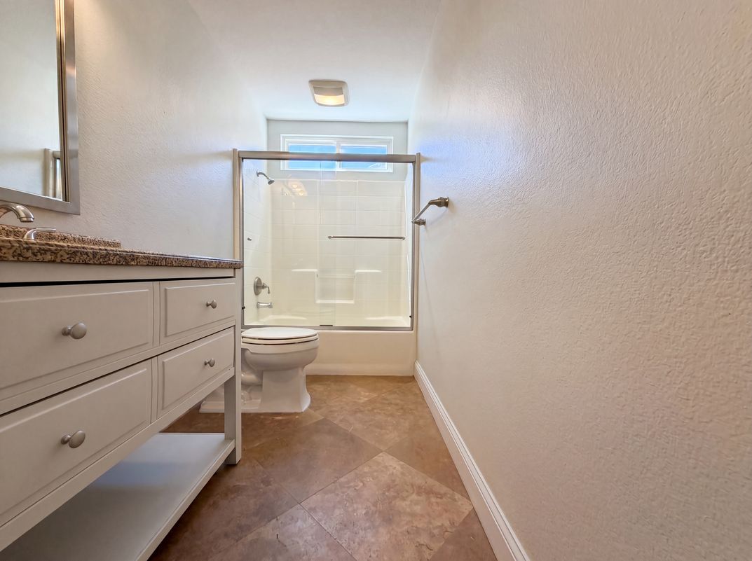 Photo 19 of 26 of 44758 Potestas Dr, Temecula, CA