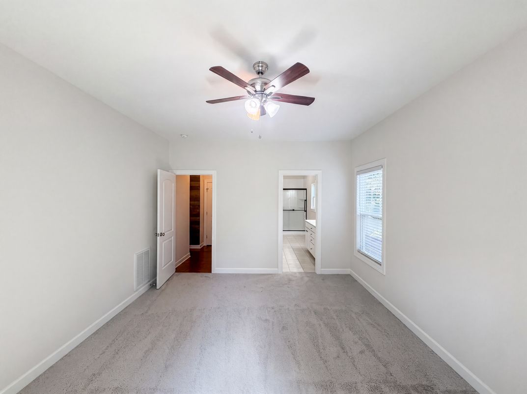 Photo 4 of 21 of 8317 Moritz Dr, Stokesdale, NC
