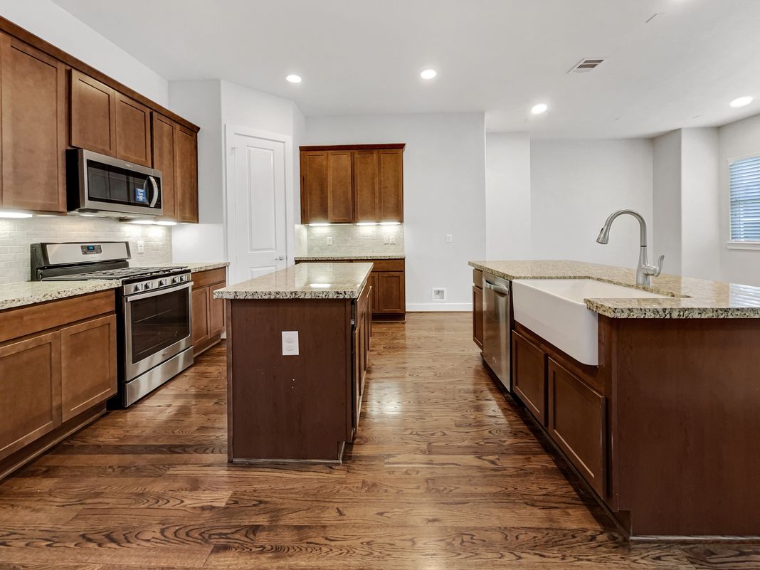 Property photo 2 of 6625 Letein St