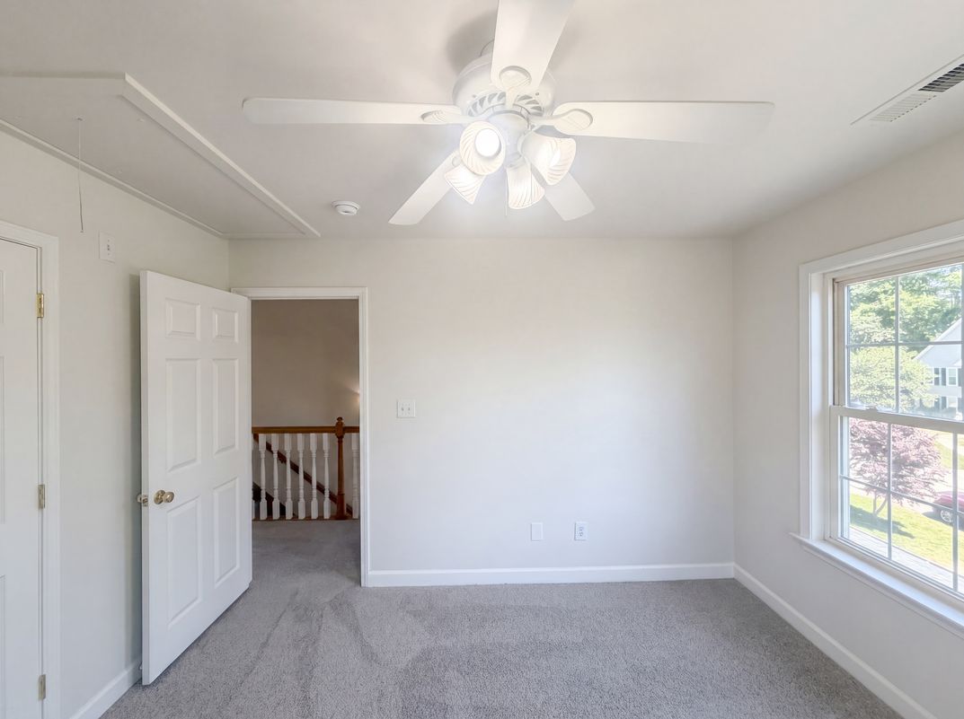 Photo 20 of 33 of 6120 Tennyson Dr, Kernersville, NC