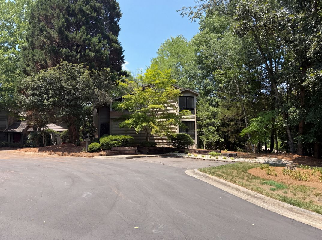 Photo 22 of 27 of 101 Maple Hill Ct, Winston-Salem, NC
