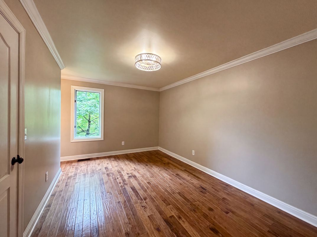 Photo 17 of 84 of 7030 Willowick Dr, Brentwood, TN