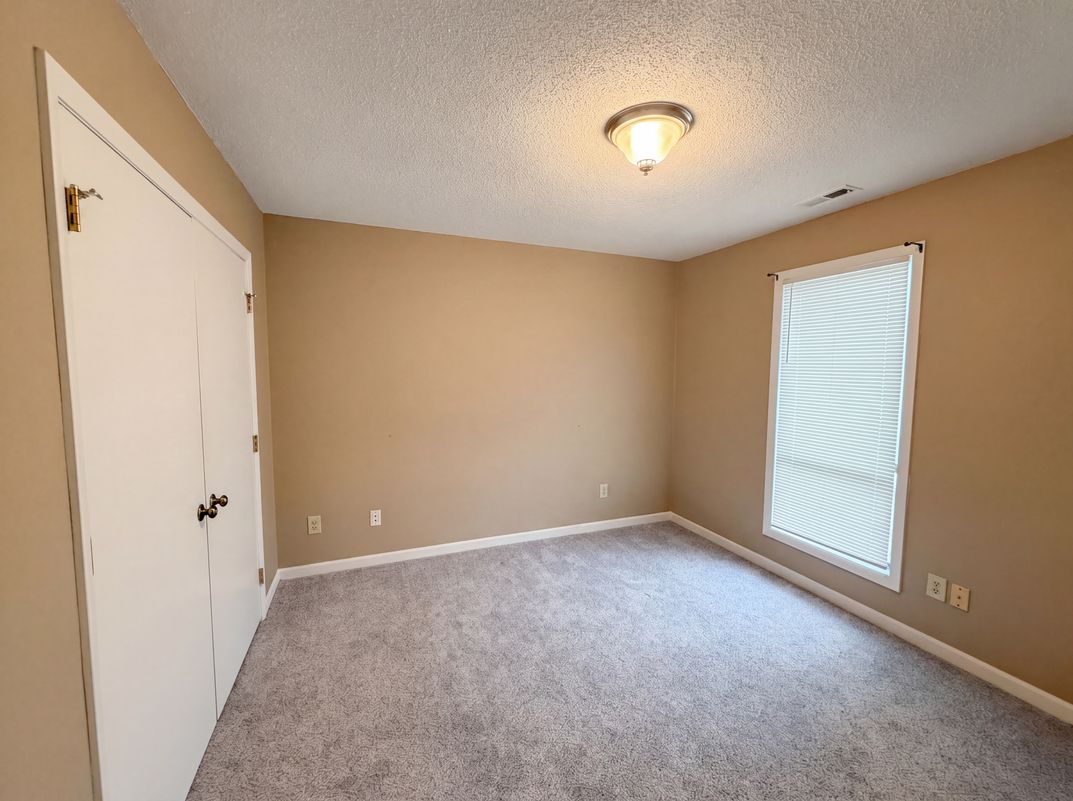 Photo 4 of 18 of 104 Arbuckle Ln, Cary, NC