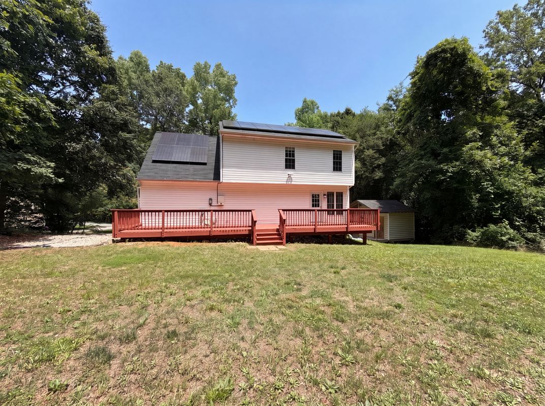 Photo 5 of 19 of 2566 Brookforest Ct, Midlothian, VA